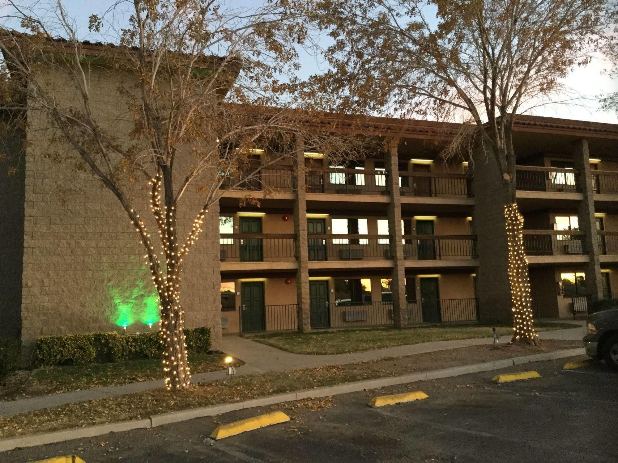 Green Tree Inn And Extended Stay Suites Victorville Extérieur photo